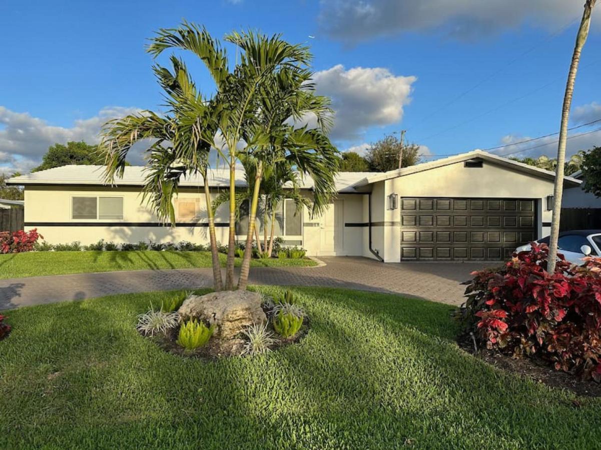 The Sun House - 3 Bed, 2 Bath, Private Pool, Fire Pit, Huge Backyard Villa Fort Lauderdale Exterior foto