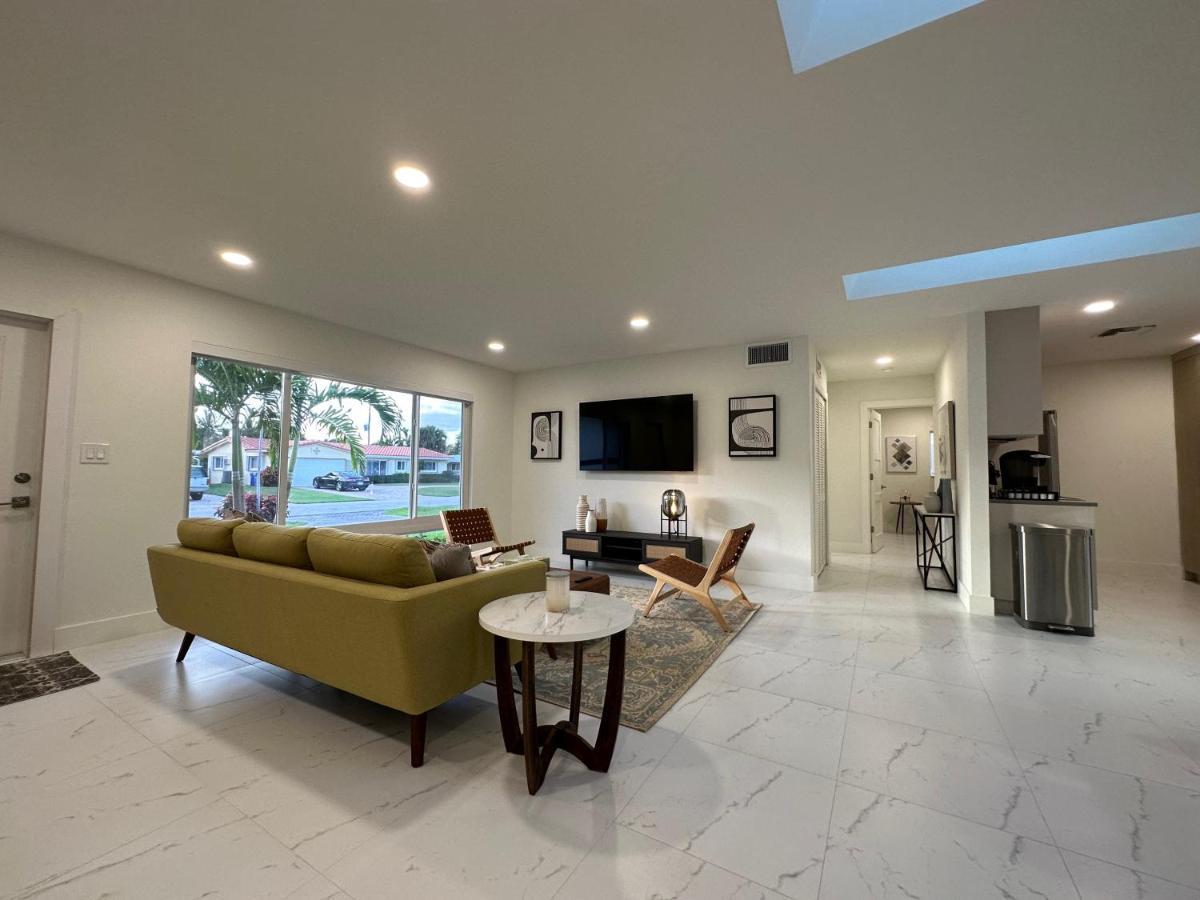 The Sun House - 3 Bed, 2 Bath, Private Pool, Fire Pit, Huge Backyard Villa Fort Lauderdale Exterior foto