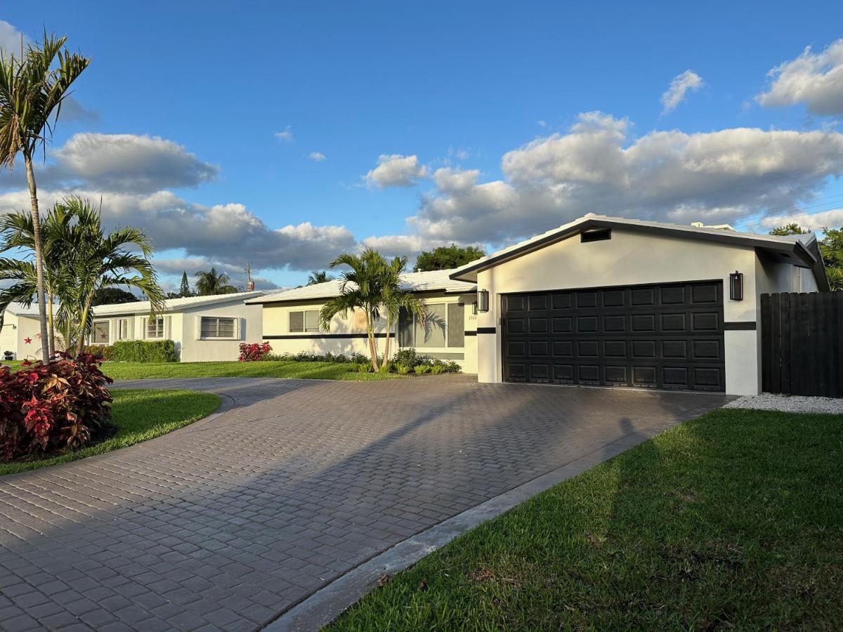 The Sun House - 3 Bed, 2 Bath, Private Pool, Fire Pit, Huge Backyard Villa Fort Lauderdale Exterior foto